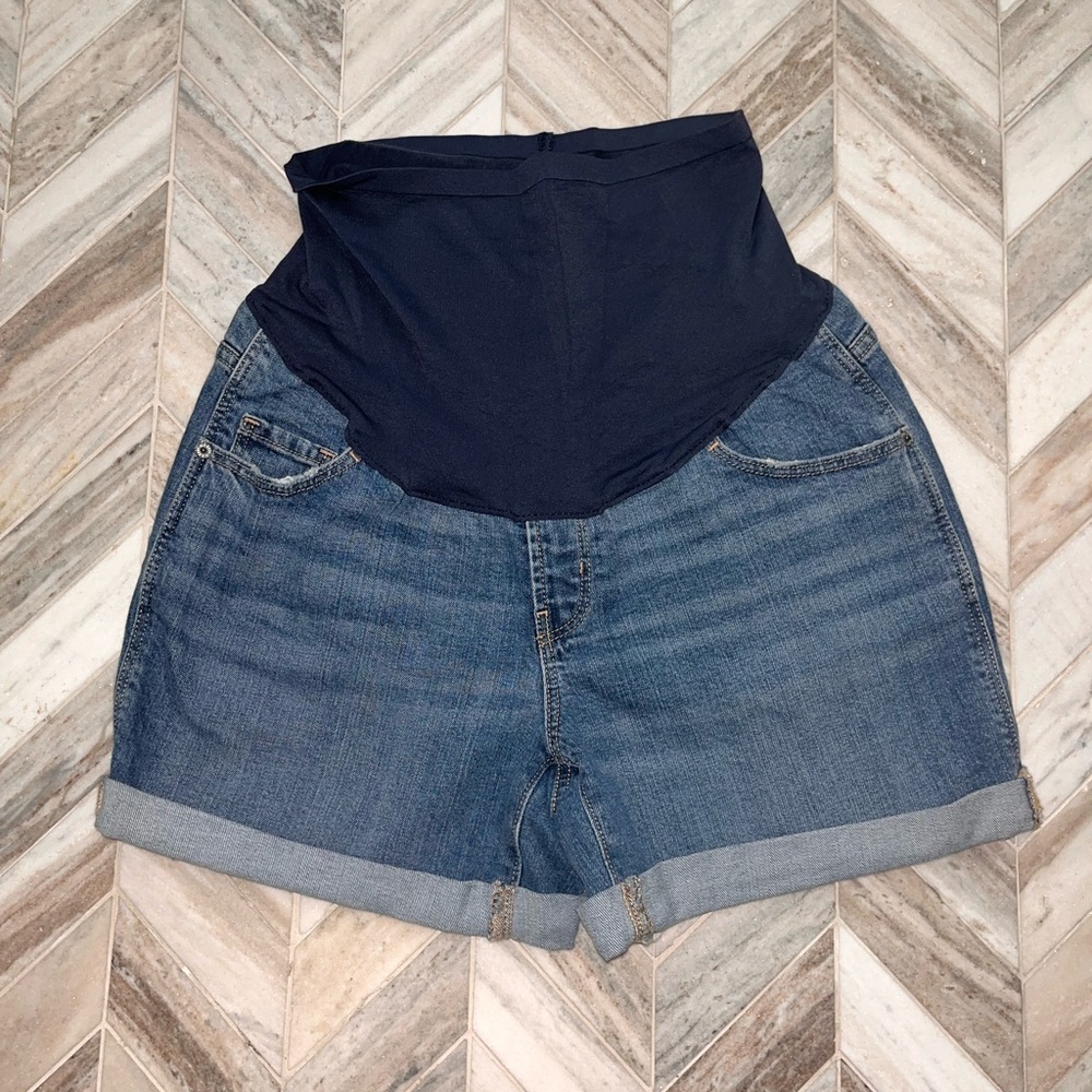 Old Navy, size 8, full panel shorts